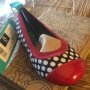 New with Tags, Chooze polka dot flat.